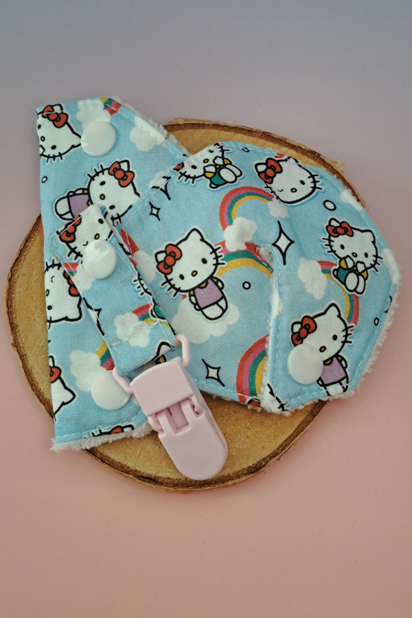 Compressa, Protector de Conexões & Clip . Hello Kitty